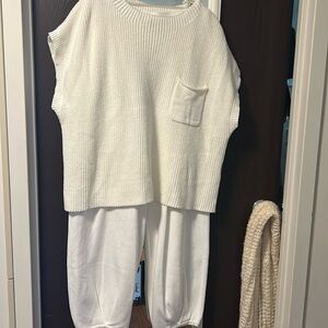 NWOT Cream colored Sweater outfit
